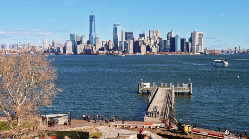 Vistas de Manhattan desde Liberty Island.