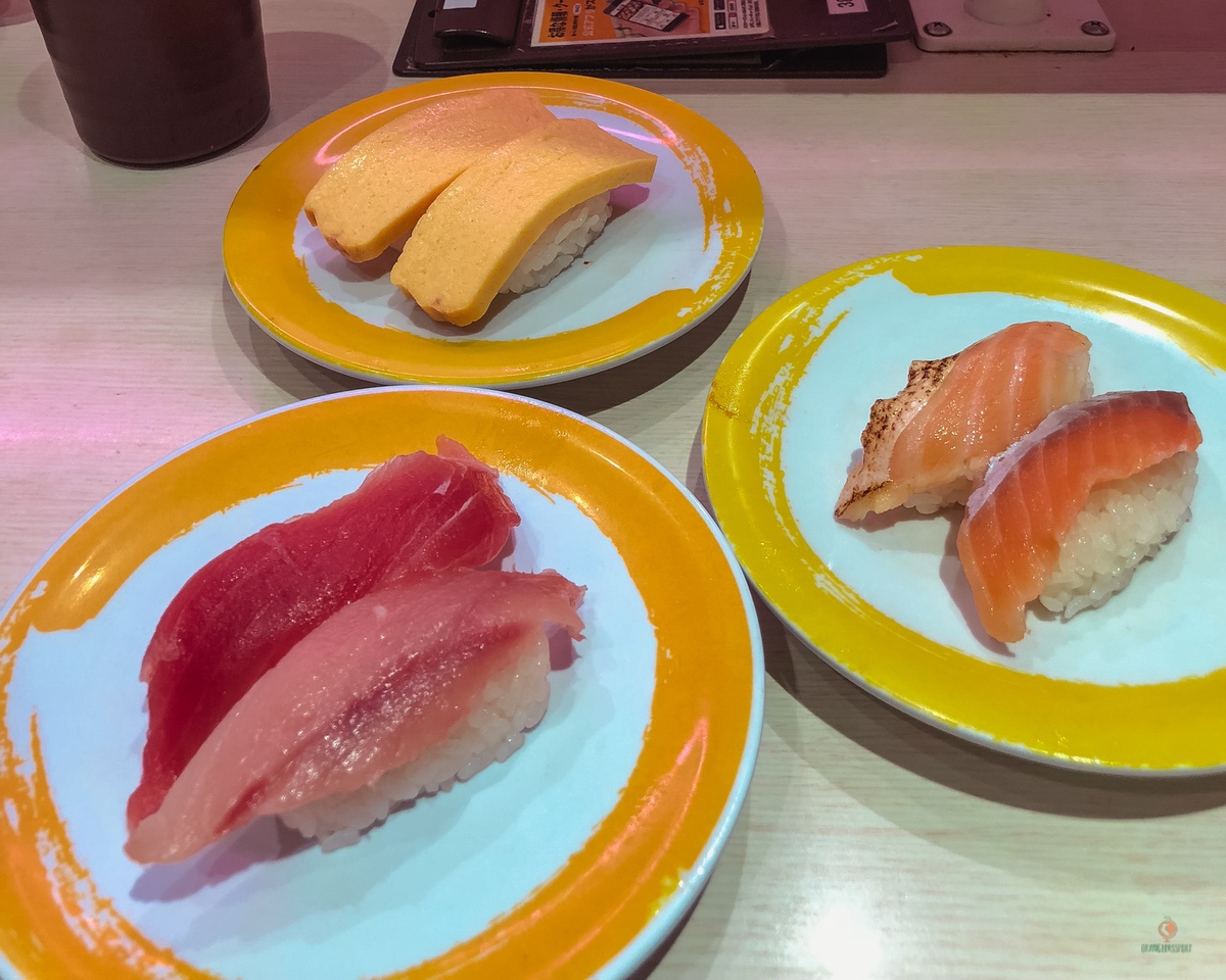 Sushi de salmón.