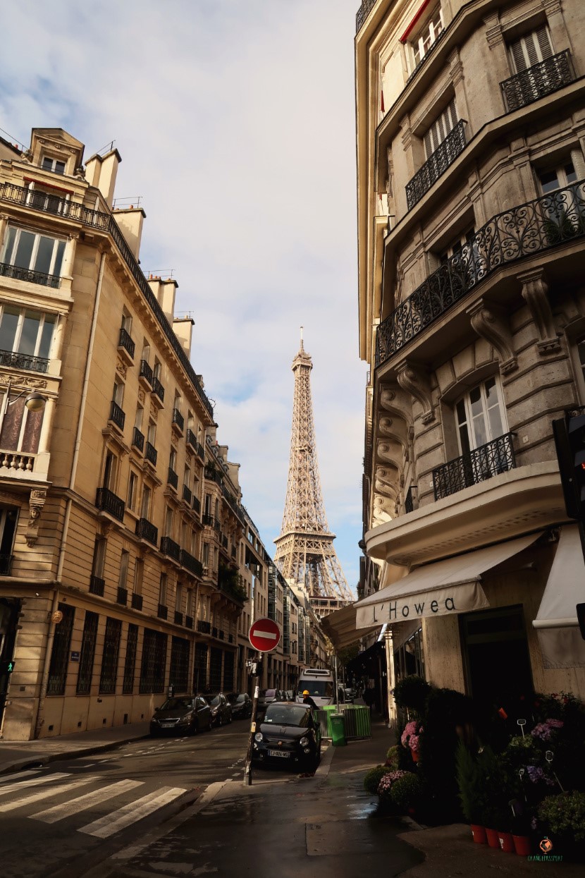 calle-torre-eiffel