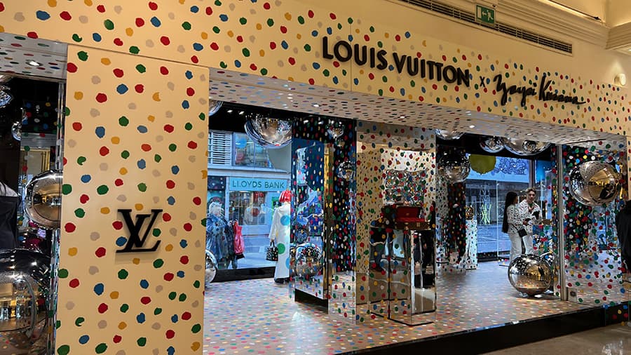 Cómo Harrods pasó de tienda de barrio a templo del lujo
