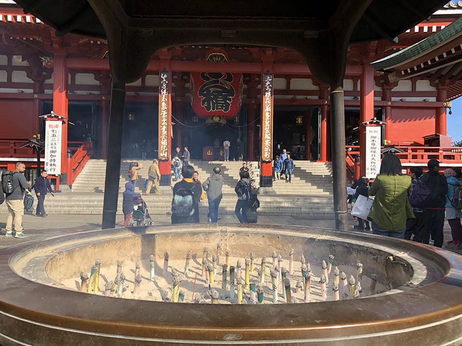Dentro del templo Senso ji