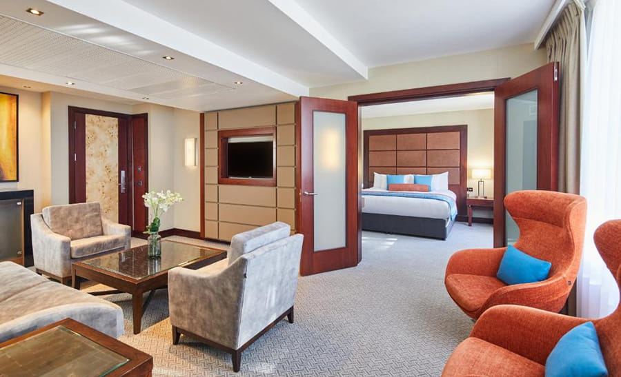 Suite familiar
